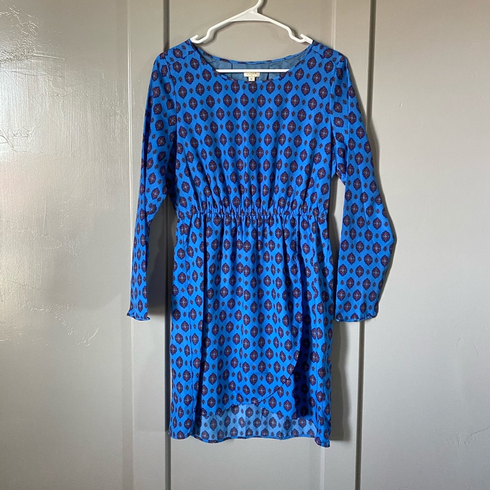 Nice, vibrant dress